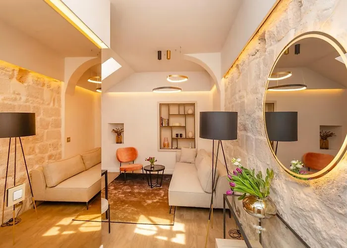 Old Town L Apartment